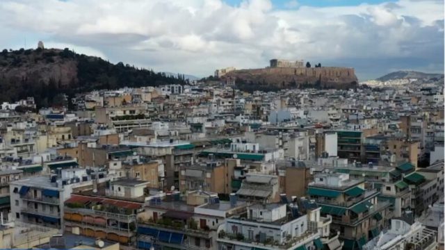«Εφιάλτης» η αναζήτηση στέγης: Γιατί έκλεισε νωρίτερα η πλατφόρμα αιτήσεων «Σπίτι μου 2»;