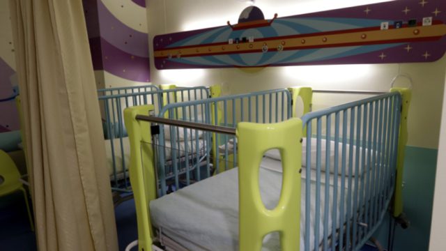 Κρήτη: Σε κακή κατάσταση και κακοποιημένη η 3χρονη – Έχει ακόμη 3 αδελφάκια