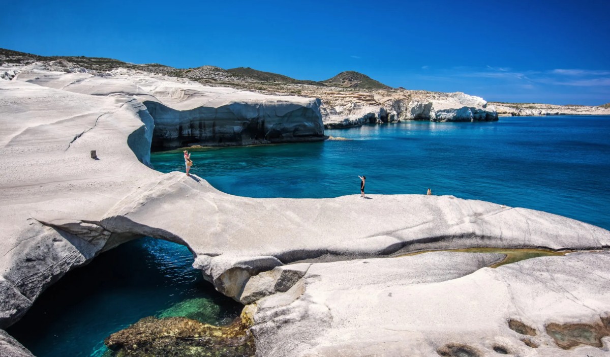 Σαρακήνικο, Μήλος (Photo: Shutterstock)