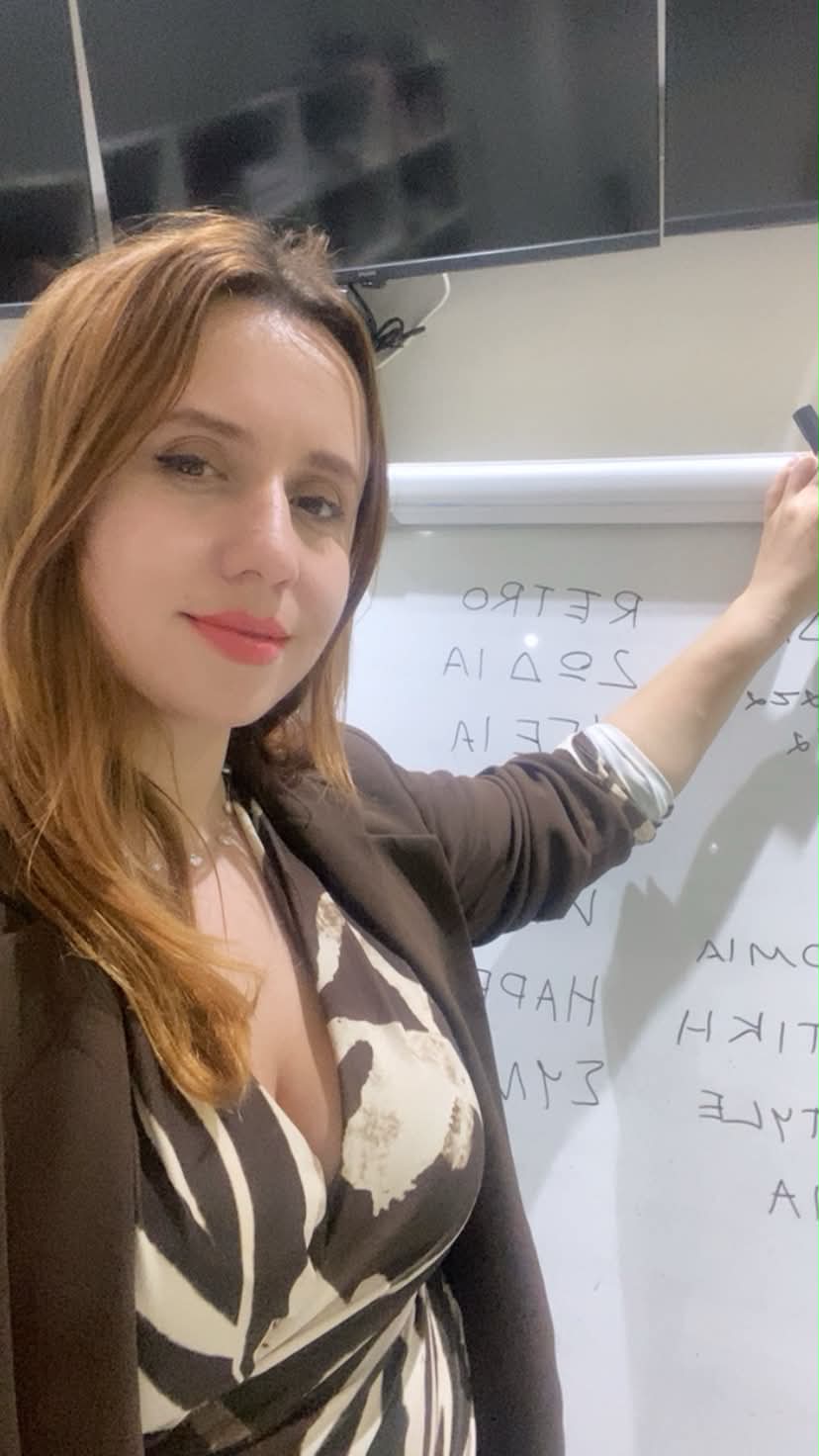 Μαρίνα Σκέντο: Αρθρογραφεί στο athmag