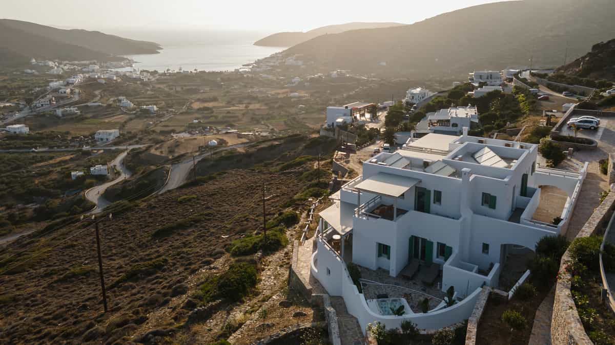 Castello Amorgos Suites: Η επιτομή του effortless-chic living στην αυθεντική Αμοργό