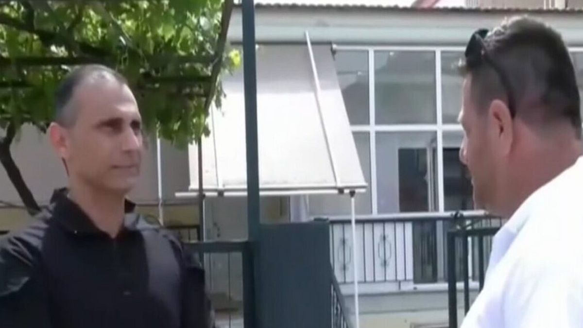 Ήρωας Αστυνομικός στα Γιαννιτσά: Διέσωσε δύο αδέλφια από πυρκαγιά στο σπίτι τους – Ήταν εκτός υπηρεσίας