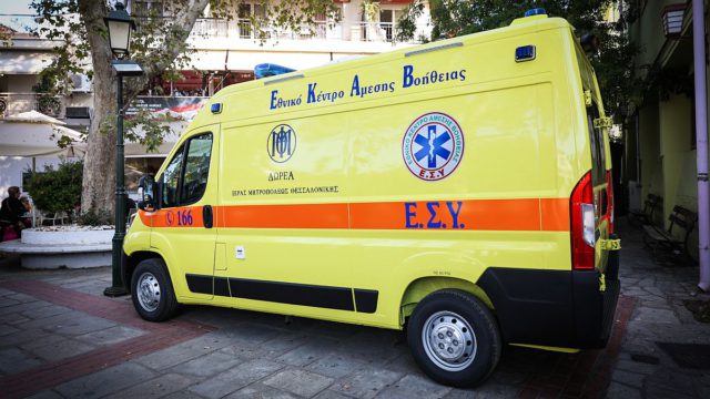 Αιματηρό θρίλερ στην Θεσσαλονίκη: 29χρονη μαχαίρωσε τον σύντροφό της και του τρύπησε τον πνεύμονα! Συνελήφθη για απόπειρα ανθρωποκτονίας