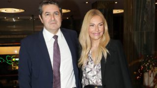 Τίνα Μεσσαροπούλου: Ανέβασε φωτογραφία με τους γιους της και τον σύζυγό της για την γιορτή του πατέρα – Το «θαύμα» του Γιώργου Μυλωνάκη μετά τη ΜΕΘ!