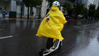 SOS από την ΕΜΥ για την Αττική: Πότε ανοίγουν οι ουρανοί σήμερα (18/06) – Ποιες περιοχές θα «χτυπήσουν» βροχές και ξαφνικές καταιγίδες!