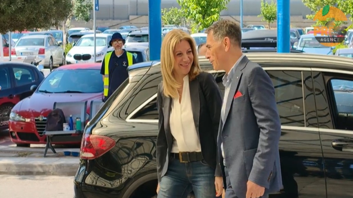 Σάλος για το πολυτελές τζιπ της Καρυστιανού: «Δεν είναι δικό της – Κωμική απόπειρα να μας κολλήσουν ετικέτες» απαντά ο Αυγερινός