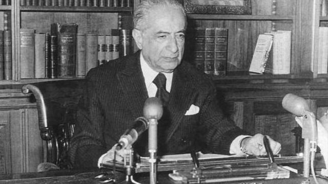 Σαν σήμερα 19 Ιουνίου 1975:  Ο Κωνσταντίνος Τσάτσος εκλέγεται Πρόεδρος της Δημοκρατίας