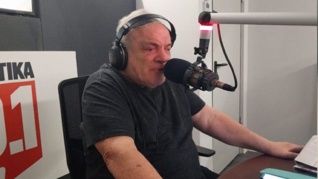 Θλίψη στον κόσμο της δημοσιογραφίας: Έφυγε από τη ζωή ο Ανδρέας Μαζαράκης – Μια εμβληματική φωνή και πένα