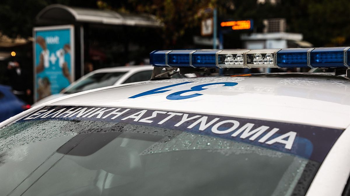 Άγρια ληστεία στον Άλιμο – Ανήλικος ξυλοκόπησε ηλικιωμένη για να την κλέψει