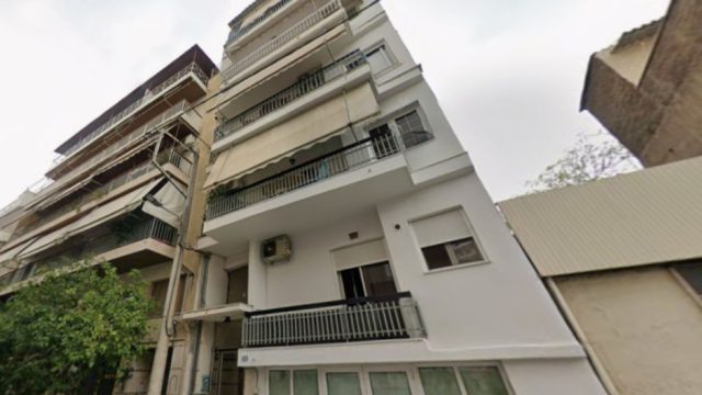 Πετράλωνα: Από το 1973 η άδεια της πολυκατοικίας που κατέρρευσε σαν χάρτινος πύργος – Αυτή είναι η πολυκατοικία που κατέρρυεσε