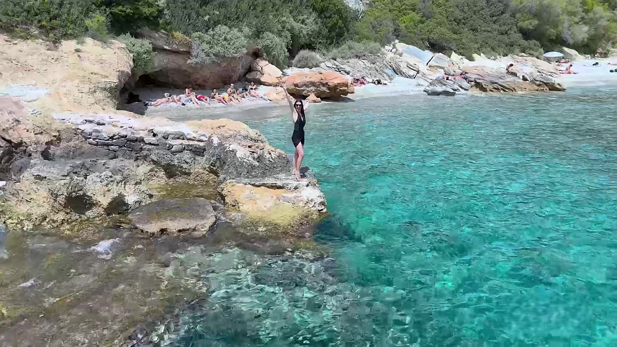 Καλοκαιρινή απόδραση στο Πόρτο Ράφτη: Η Άννα Αναστασάκη και το «Happy Hours» μας δείχνουν τον δρόμο!