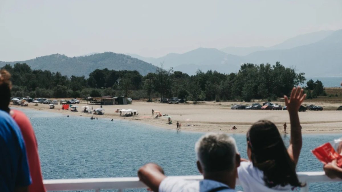 Τουρισμός για Όλους 2026: Ποιοι δικαιούνται έξτρα €50 – Οι αλλαγές στα εισοδηματικά όρια