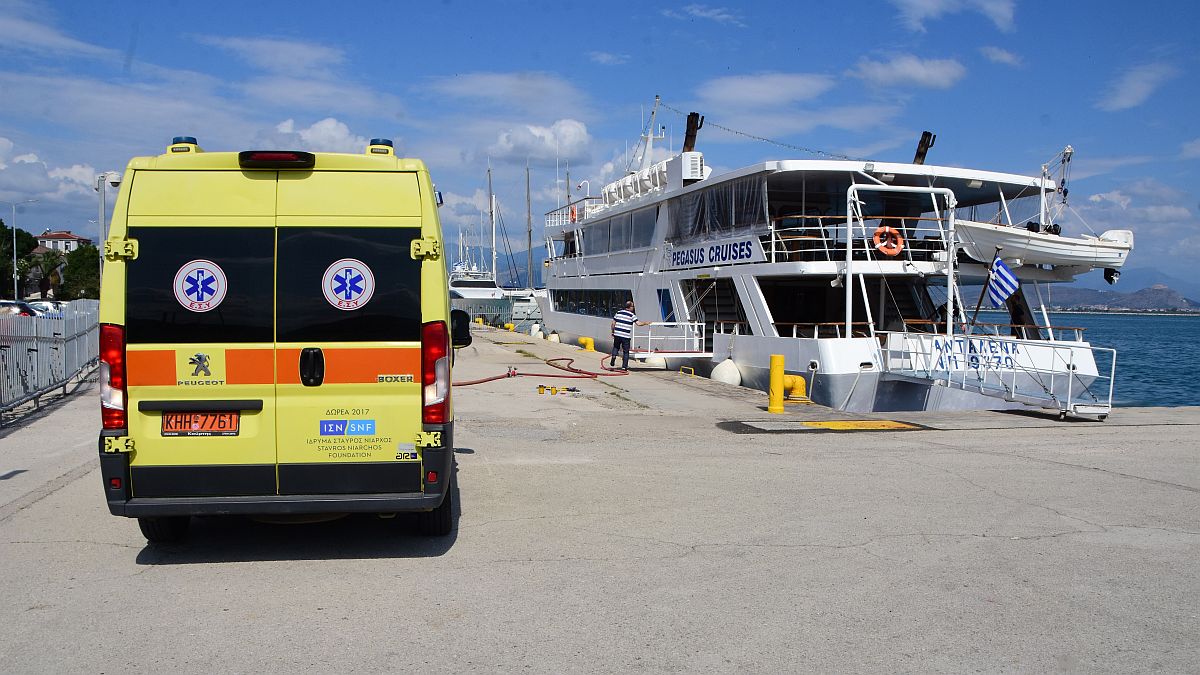 Οργή στη Θάσο: Ζήτησαν εισιτήριο 39 ευρώ από ασθενοφόρο του ΕΚΑΒ που μετέφερε επείγον περιστατικό!