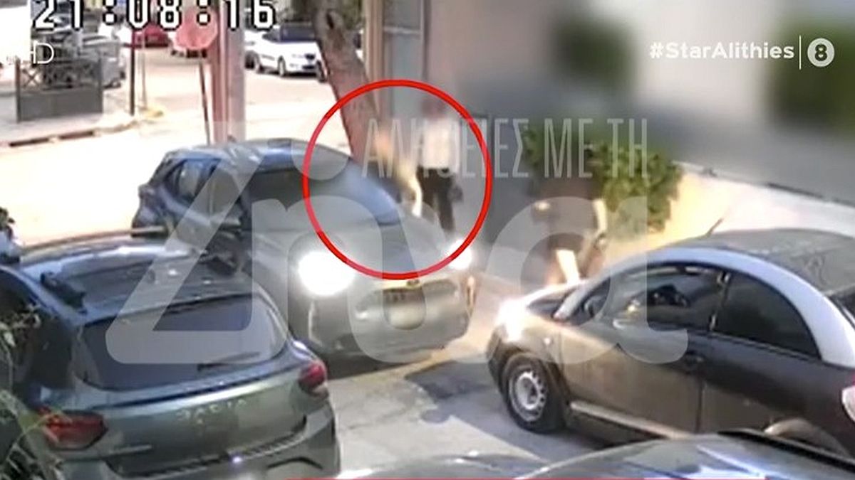 «Έχω κομμένο τένοντα, αλλά βγαίνω και δέρνω!»: «Nταής» γρονθοκόπησε γυναίκα οδηγό στο Ίλιον – Έντρομο το ανήλικο παιδί της παρακολουθούσε τη σκηνή!