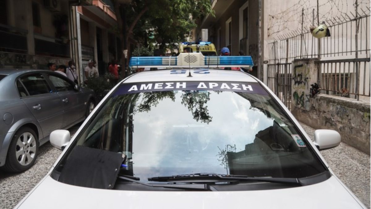 Στο σημείο που επιτέθηκε ο 77χρονος στον Πειραιά κατέφθασαν οι αστυνομικές αρχές 