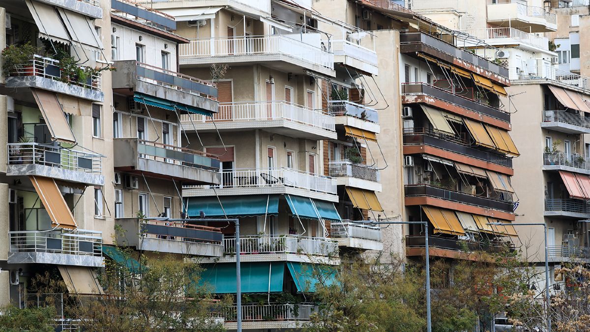Φορολογικό «σοκ» στα ακίνητα: Πώς οι Δήμοι θα καθορίζουν τον νέο φόρο από το 2027