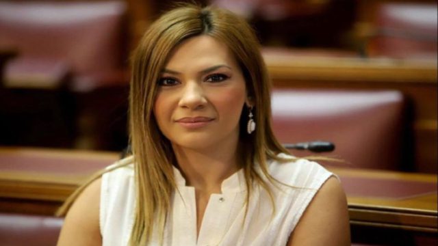 Πολιτικός σεισμός στη Λάρισα: Στο μικροσκόπιο η βουλευτής της ΝΔ, Στέλλα Μπίζιου, για εξαγορά ψήφων από τους Βιλανάκηδες