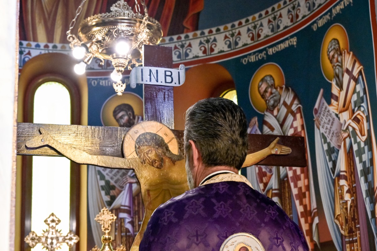 Η ακτινογραφία των νέων εκκλησιαστικών μισθών: Τα ποσοστά, τα ποσά και τα επιχειρήματα