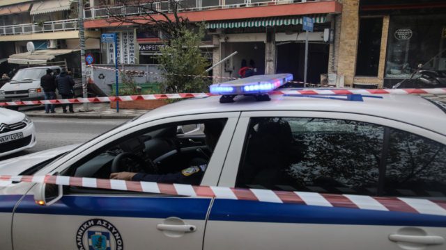 Έκρηξη σε επιχείρηση ενοικίασης αυτοκινήτων στην Αχαρνών – Βρέθηκαν υπολείμματα εκρηκτικού μηχανισμού