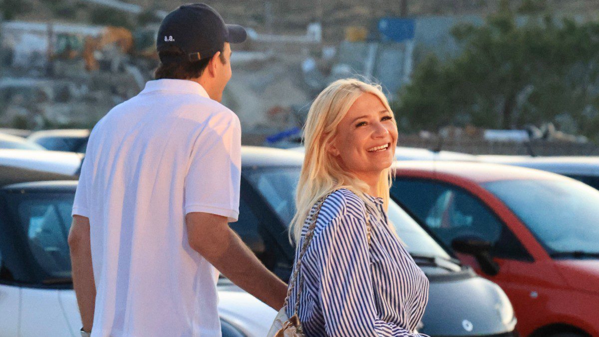 Φαίη Σκορδά και Αλέξανδρος Αθανασιάδης «άναψαν φωτιές» στην Πάρο! Τα καυτά τετ-α-τετ, τα φιλιά στην παραλία και οι φωτογραφίες-ντοκουμέντο