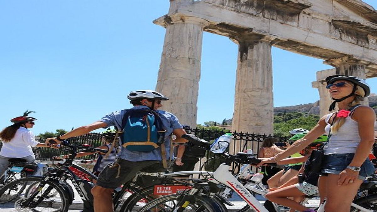 Όταν η πόλη συναντά το μπλε: Η μαγική ποδηλατάδα που αξίζει να δοκιμάσεις