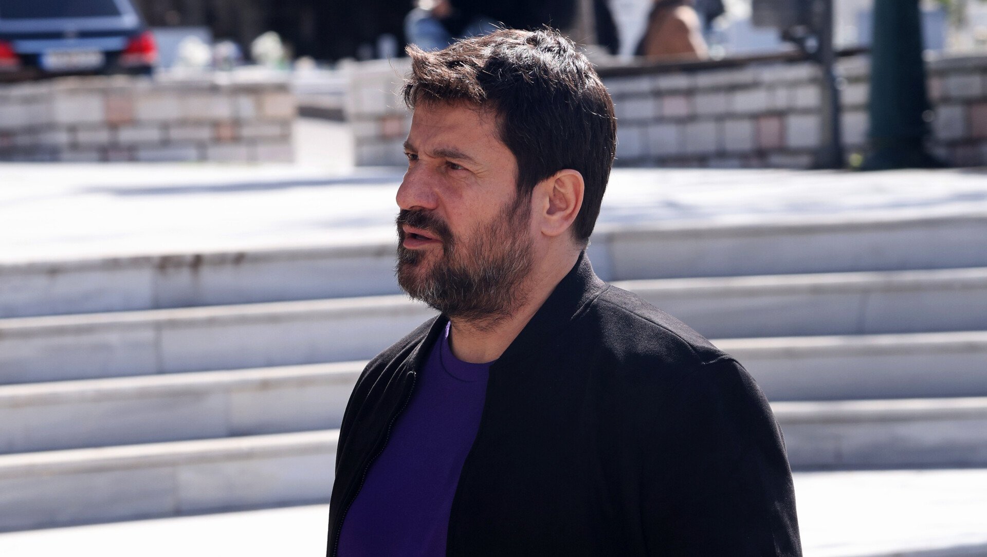 Με αφορμή τη συμμετοχή του στη θεατρική παράσταση «Του αγοριού απέναντι», ο Αλέξης Γεωργούλης παραχώρησε μια εφ’ όλης της ύλης συνέντευξη στο περιοδικό Hello!