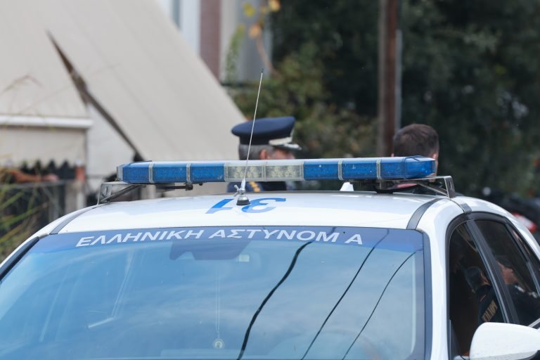 Στο αστυνομικό τμήμα οδηγήθηκε ο νεαρός άνδρας μετά το σοκαριστικό συμβάν