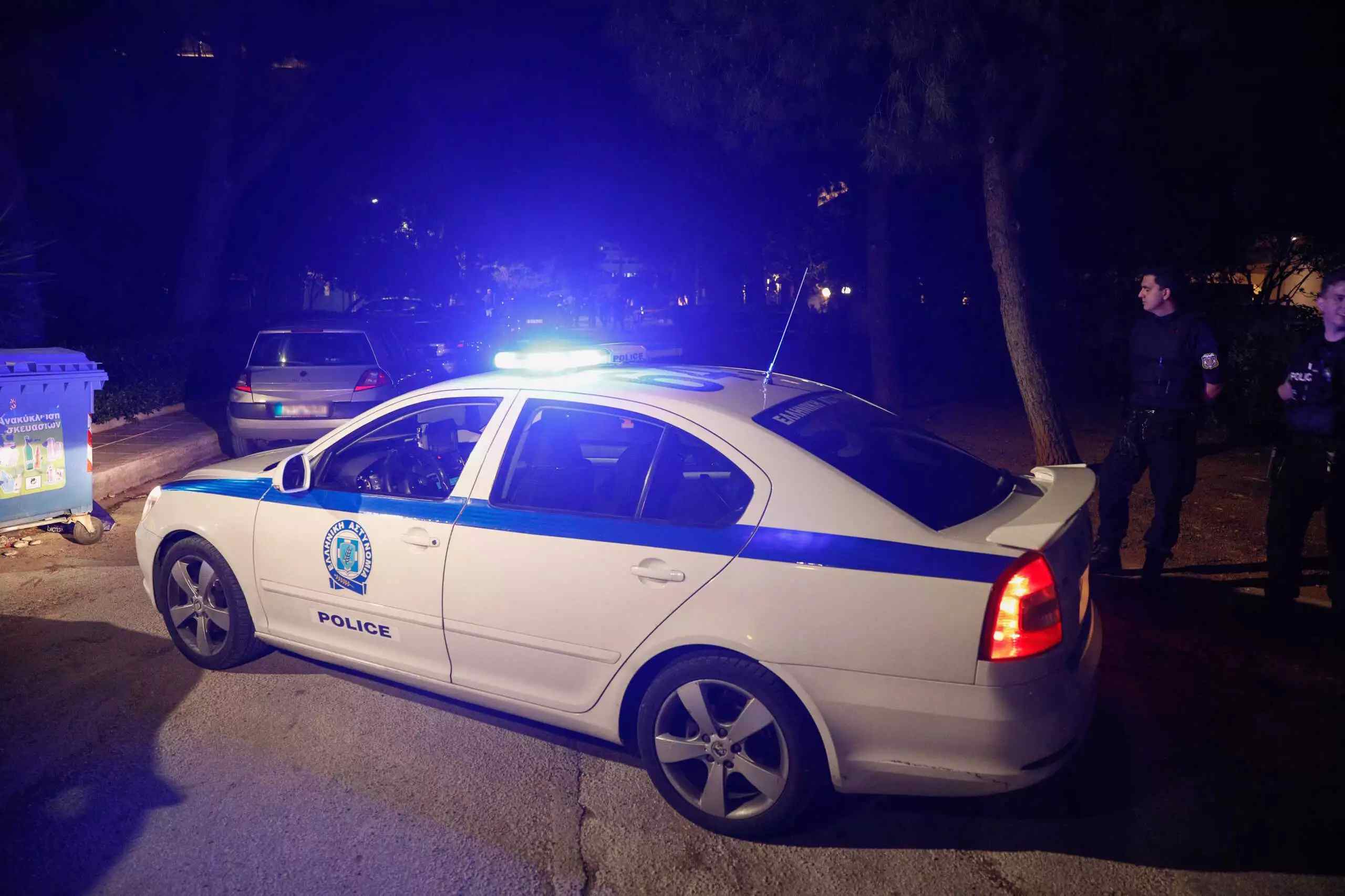 Σοκάρουν οι μαρτυρίες για τη βίαιη επίθεση με ρόπαλα από τη συμμορία των νεαρών που συγκεντρώθηκαν από το Κορωπί.