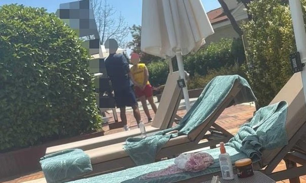Στο επίκεντρο των ερευνών βρίσκεται το πολυτελές θέρετρο της Τουρκίας όπου διέμενε η εθνική ομάδα πριν από το Μουντιάλ.