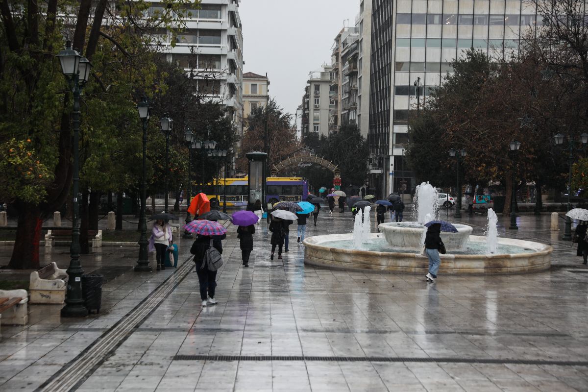 Οδηγός επιβίωσης για τον καιρό της εβδομάδας: Τα 7 μποφόρ στο Αιγαίο και τα 35άρια στη δυτική Ελλάδα