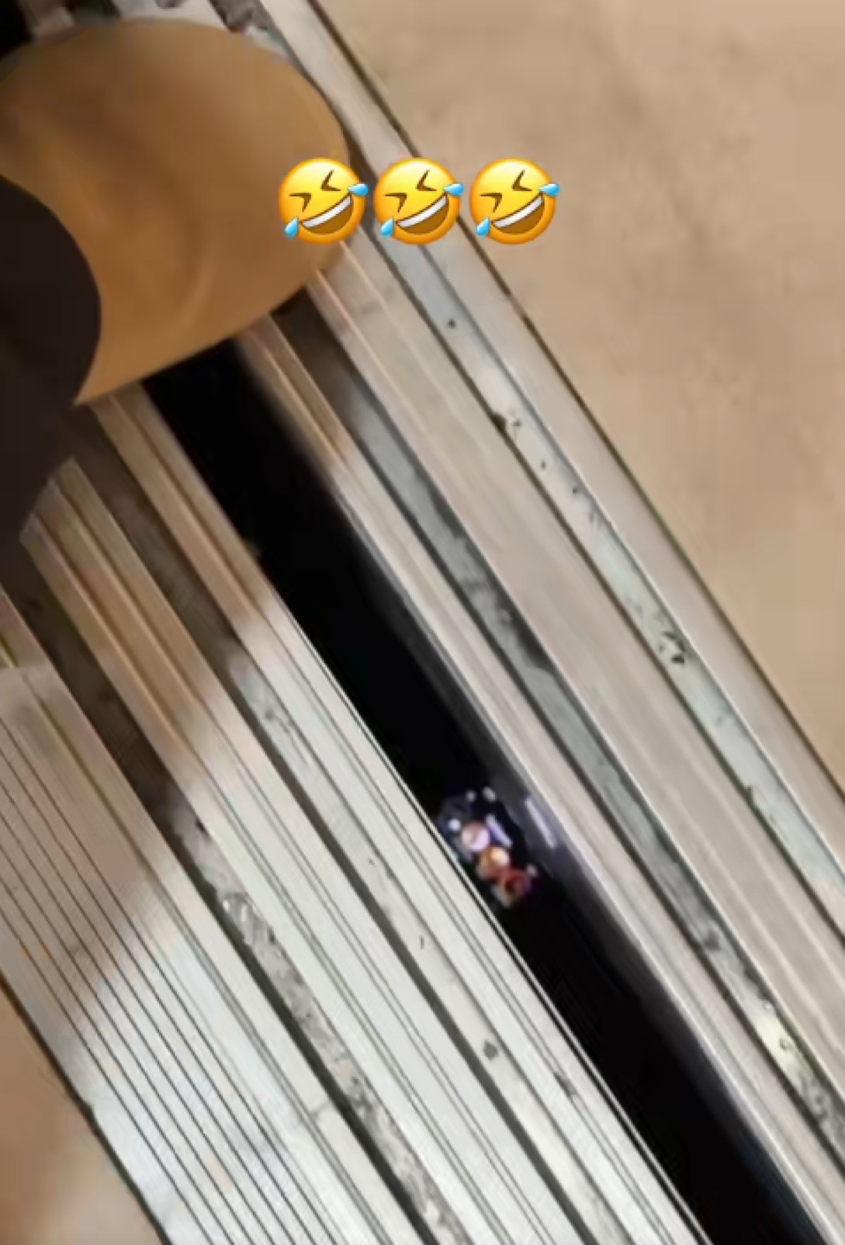 Ρεσιτάλ ατυχίας για την κοπέλα