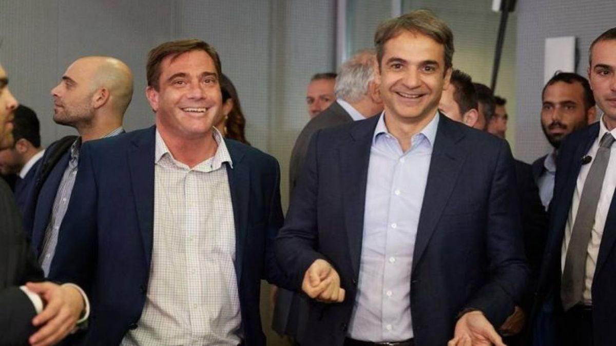 Μητσοτάκης – Φεύγας: Το εσωτερικό ρήγμα στη ΝΔ στο προσκήνιο