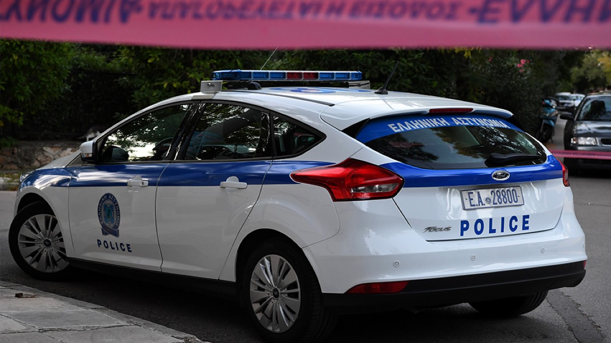Τραγωδία στη Δράμα: Αστυνομικός μαχαίρωσε τη σύζυγό του και αυτοκτόνησε με το υπηρεσιακό του όπλο