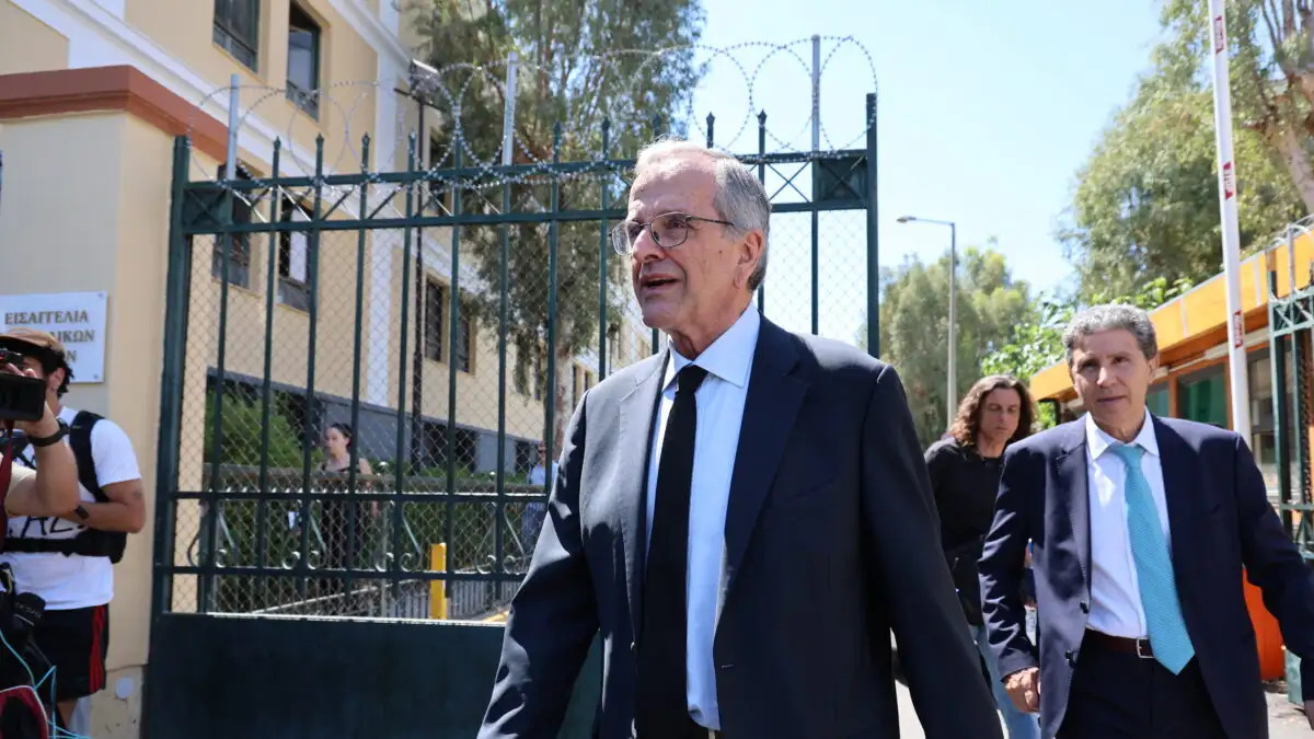 Αντώνης Σαμαράς στη δίκη Βαλυράκη: «Ήταν στυγνή δολοφονία, αδύνατον να πνίγηκε -Έπρεπε να ψάξουν γιατί τον φάγανε»