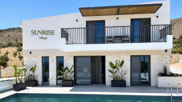 Sunrise Village Aptera Private Pool Villa: Μια μοναδική εμπειρία ιδιωτικής φιλοξενίας μέσα στη φύση