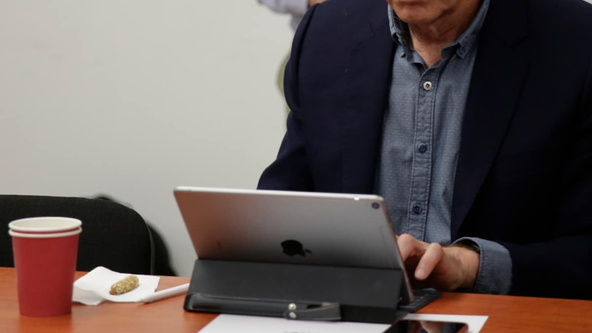 Δουλεύεις από το σπίτι; Οι ειδικοί προειδοποιούν για τον κίνδυνο της απομόνωσης
