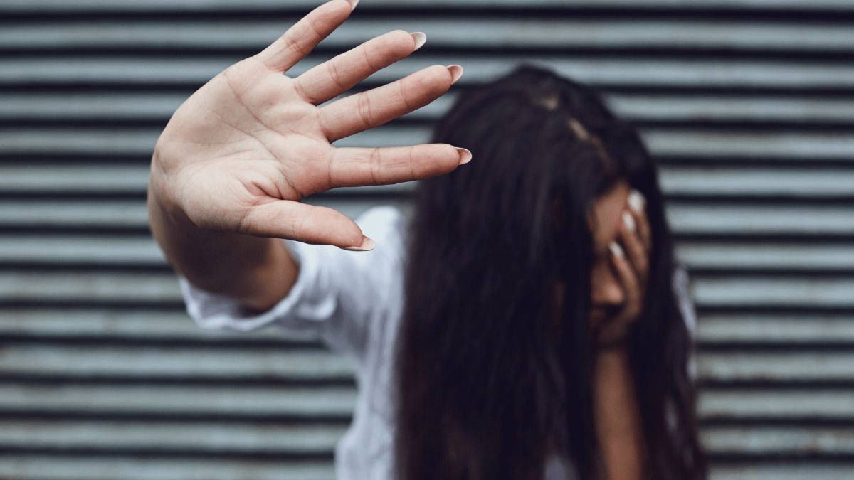 Τι συμβαίνει με τη βία ανηλίκων