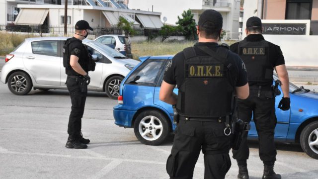 Σύλληψη συμμορίας που έκλεβε αυτοκίνητα στην Αττική – Μεγάλη επιχείρηση από την ΟΠΚΕ