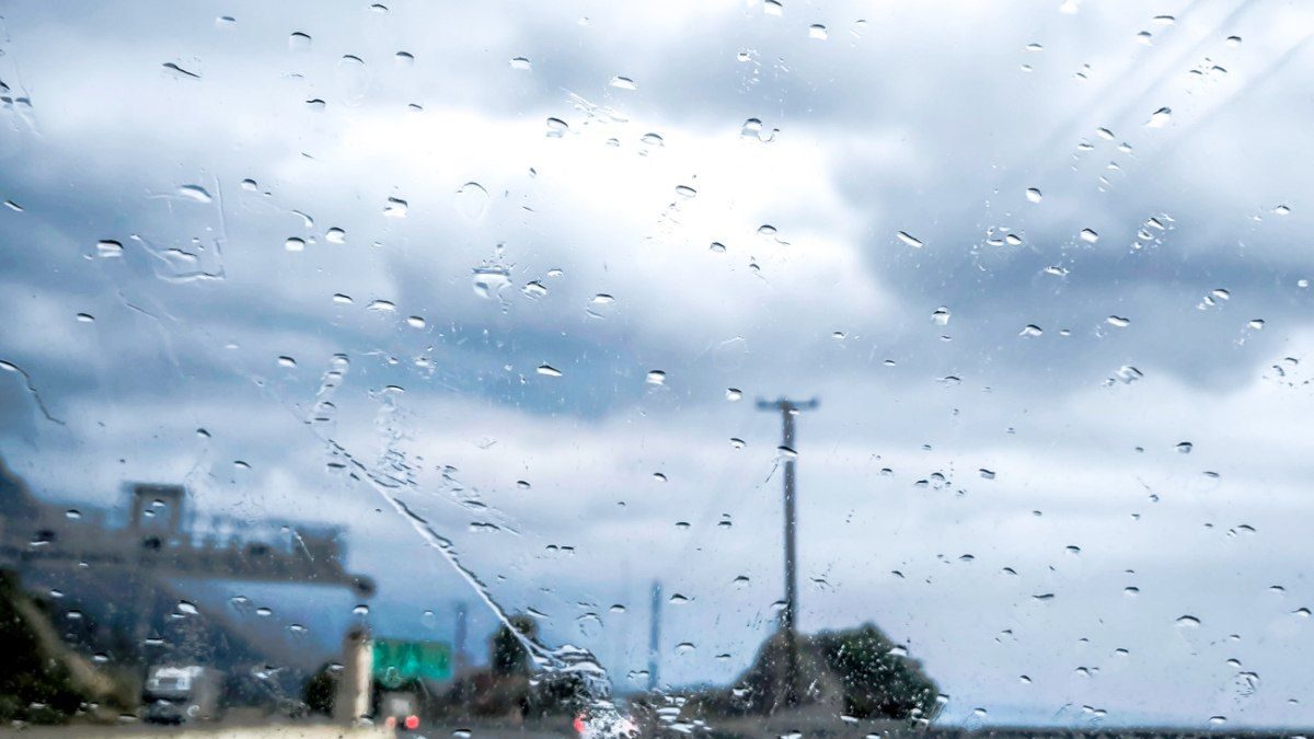 Kαιρός 13/9: Άστατος με αφρικανική σκόνη – Έως 32°C και 6 μποφόρ – Τι λένε οι Τυράσκη, Μάλεση
