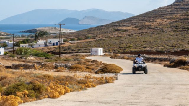 Τραγωδία στην Ίο: Νεκρός 22χρονος σε ανατροπή γουρούνας