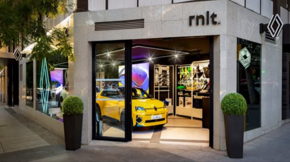 rnlt© Athens στο Κολωνάκι: Το νέο urban hub της Renault που φέρνει design, τεχνολογία και lifestyle εμπειρία