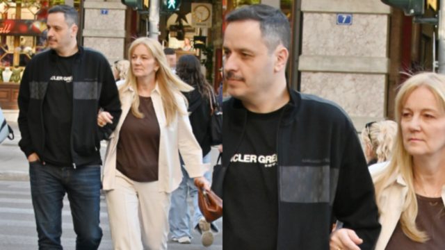 Ο Αλέξανδρος Τσουβέλας σε μια σπάνια δημόσια εμφάνιση με την σύζυγό του «βολτάρει» στο κέντρο της Αθήνας