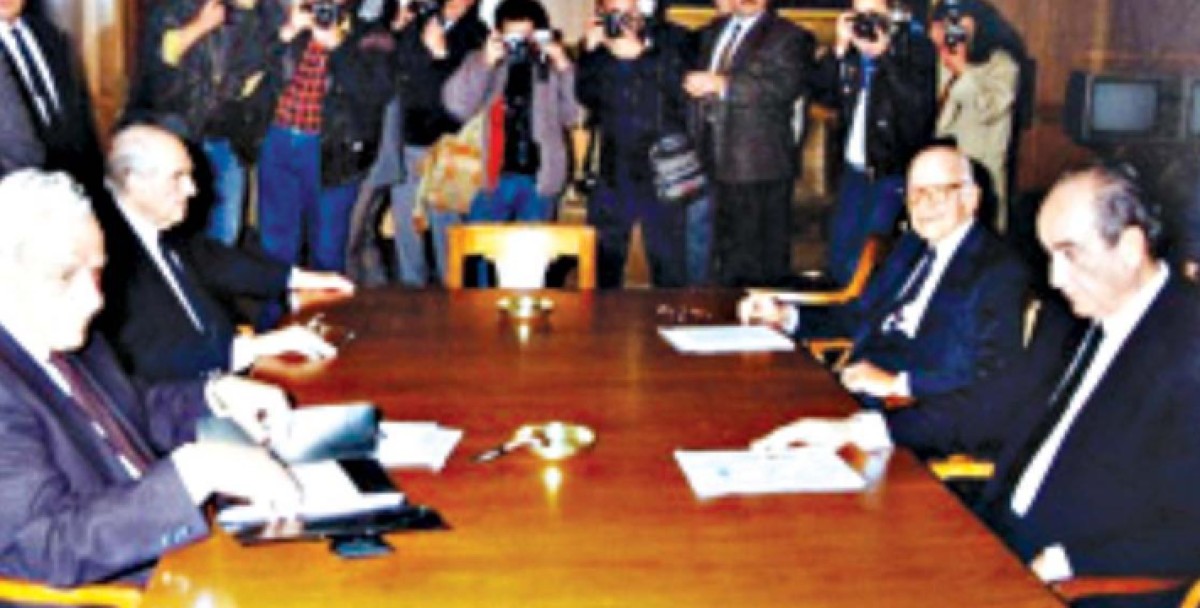 Μια από τις πιο ιδιαίτερες κυβερνησεις της περιόδου της Μεταπολίτευσης