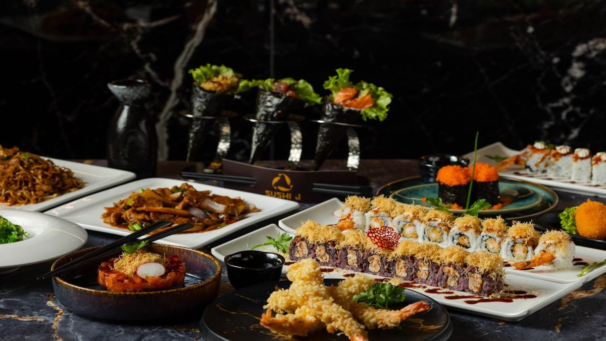 Sushi J Γλυφάδα: All You Can Eat Sushi με 25,90€ δίπλα στη θάλασσα