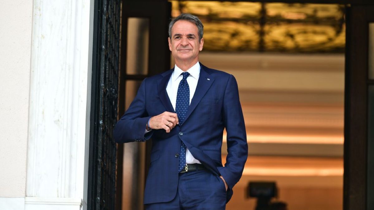 Μητσοτάκης: Μετωπική επίθεση και μήνυμα σε όλη την αντιπολίτευση: «Κάνατε λάθος, κυρία Δούρου, Όταν συγκυβερνούσατε με τον κύριο Καμμένο, συμμετείχατε κανονικά»
