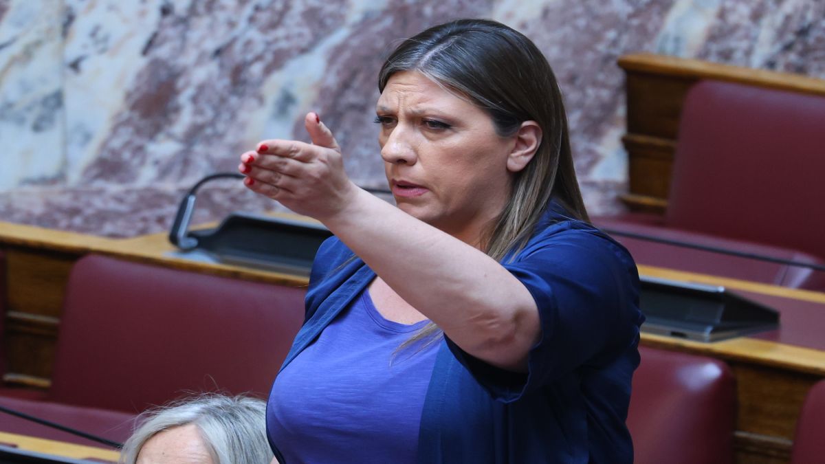 Στα άκρα η πολιτική σύγκρουση στη Βουλή: Η Κωνσταντοπούλου «σήκωσε το γάντι» στη Φωτεινή Αραμπατζή