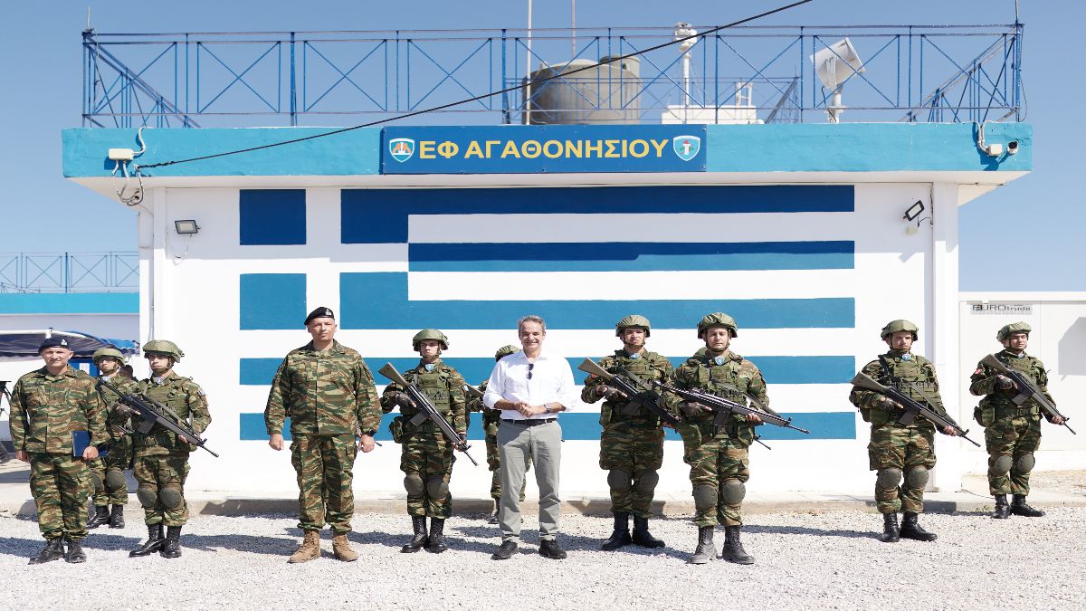 Μητσοτάκης από το Αγαθονήσι: Μήνυμα αποτροπής για το μεταναστευτικό και στήριξης στα ακριτικά νησιά