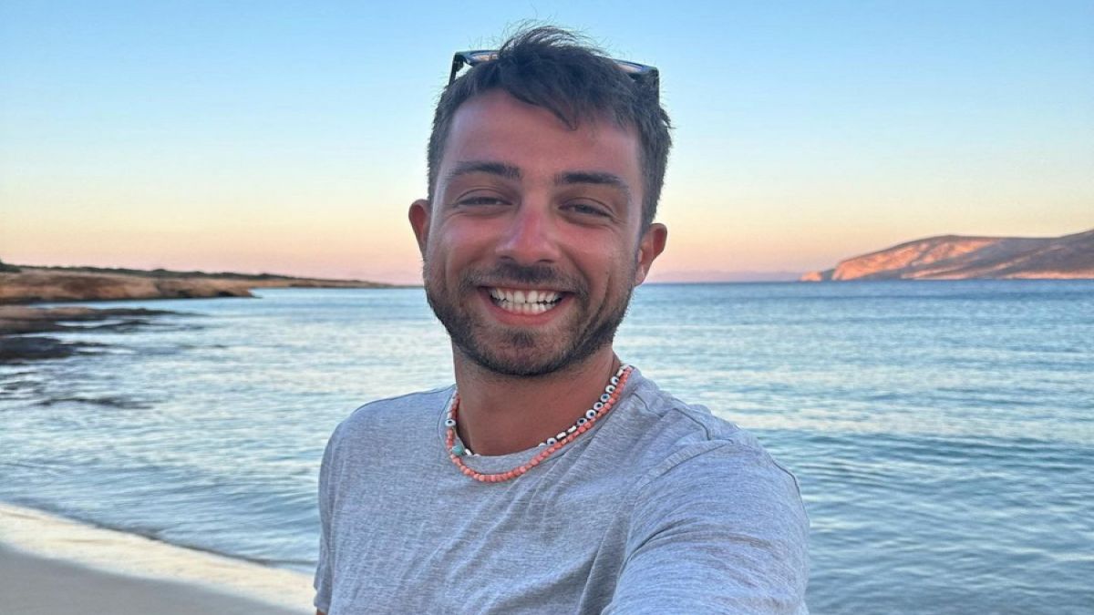 Fipster: Η περιπέτεια στο ταξίδι του προς τις Κυκλάδες που τον εξόργισε