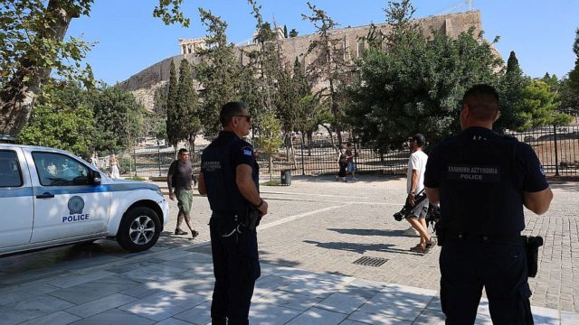 Αποκάλυψη-σοκ για τον μαχαιροβγάλτη της Ακρόπολης: Είχε σακατέψει κι άλλον πολίτη στο Σύνταγμα!