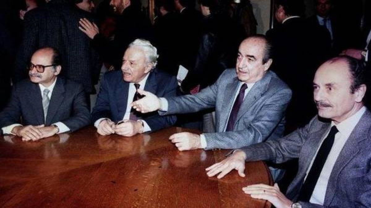  μεγάλη πολιτική αναμέτρηση του 1989: Παπανδρέου, σκάνδαλα και θεσμική σύγκρουση